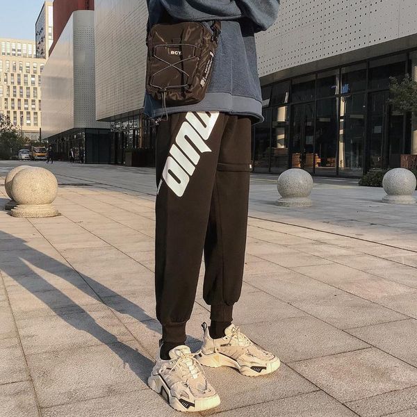 2020 spring trousers xingang style stitching loose harem pants letter printed casual sports guard pants outdoor sports, Black
2020 spring trousers xingang style stitching loose harem pants letter printed casual sports guard pants outdoor sports, Black
