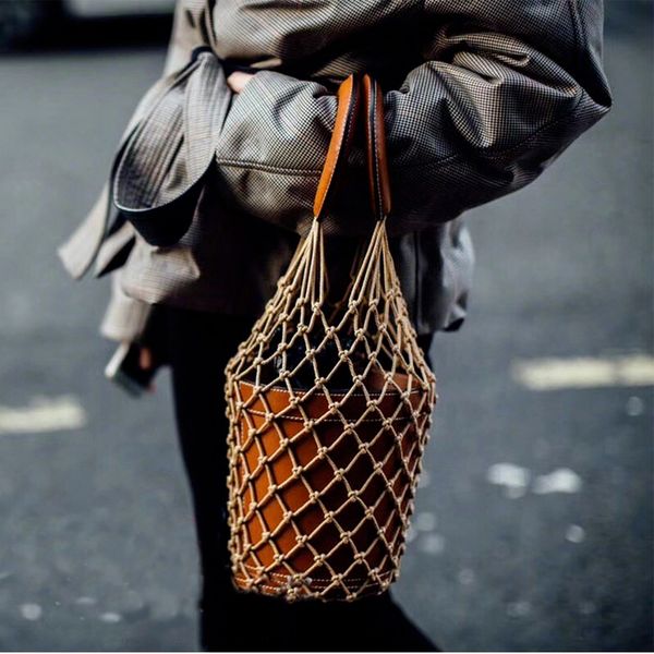 luxury weave buckets bags hollow women out totes fashion leather ladies handbags woven rope beach travel bag purse
luxury weave buckets bags hollow women out totes fashion leather ladies handbags woven rope beach travel bag purse