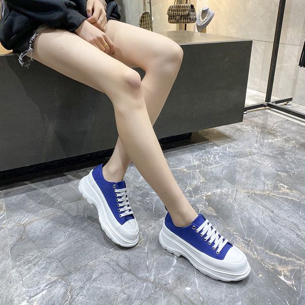 new arrivals mens womens fashion luxury platform shoes flat casual lady walking casual sneakers luminous fluorescent white shoes leather, Black 
new arrivals mens womens fashion luxury platform shoes flat casual lady walking casual sneakers luminous fluorescent white shoes leather, Black