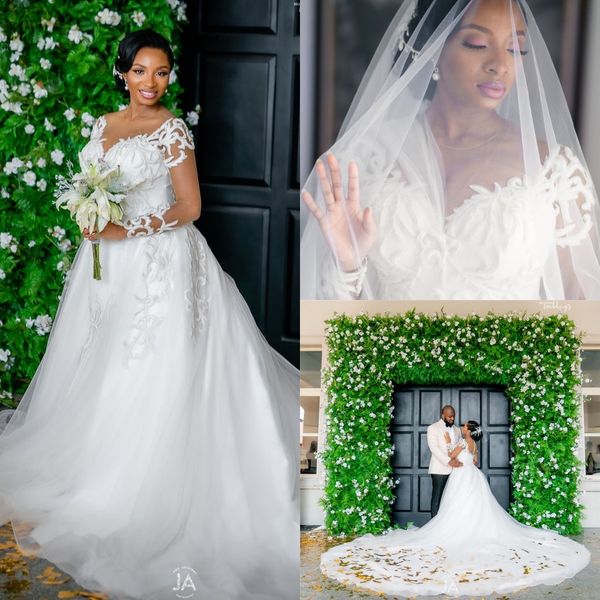 vintage mermaid wedding dresses with detachable train luxury long sleeves lace appliques plus size african bridal gown, White
vintage mermaid wedding dresses with detachable train luxury long sleeves lace appliques plus size african bridal gown, White