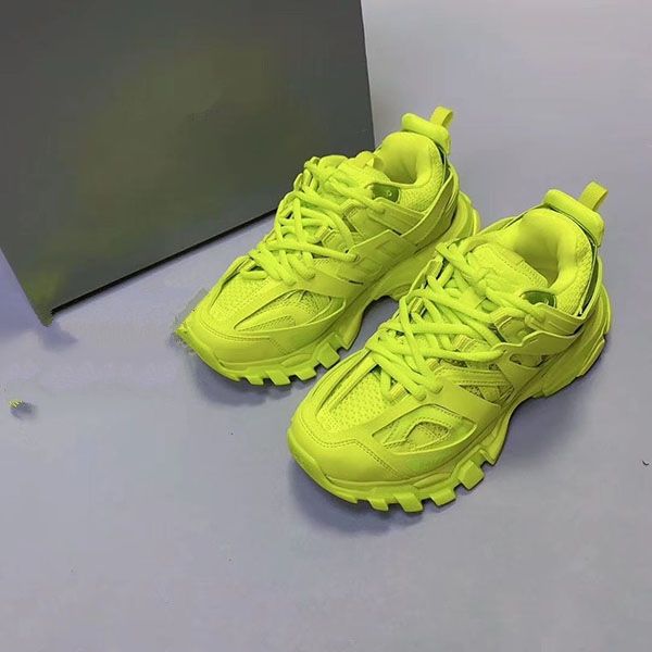 2020new color new track paris triple s 3.0track.2 trainers gray orange casual shoes flat shoes tess s.gomma trek35, Black
2020new color new track paris triple s 3.0track.2 trainers gray orange casual shoes flat shoes tess s.gomma trek35, Black