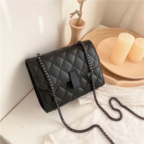 ladies shoulder bag high sense bag new 2020 korean version diagonal fashion chain small square
ladies shoulder bag high sense bag new 2020 korean version diagonal fashion chain small square
