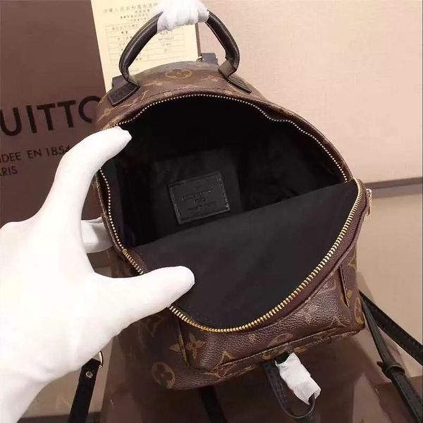 2019 classic luxury european and american style student schoolbag men travel backpack n5802499_2019 summer new fashion schoo
2019 classic luxury european and american style student schoolbag men travel backpack n5802499_2019 summer new fashion schoo