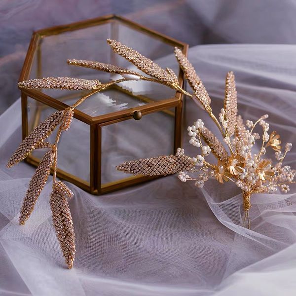 korean handmade yarn brides headbands rhinestone soft flower bridal hairbands wedding hair accessories evening headdress, Golden;white
korean handmade yarn brides headbands rhinestone soft flower bridal hairbands wedding hair accessories evening headdress, Golden;white
