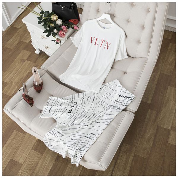 designer 2019 white/black letter print women's skirts milan runway irregular logo skirts womens yy-26
designer 2019 white/black letter print women's skirts milan runway irregular logo skirts womens yy-26
