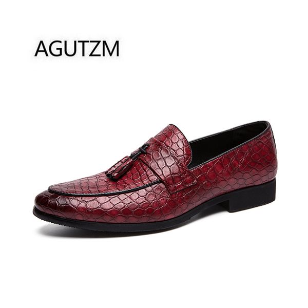 agutzm 2762 new pointed toe slip on style men's leather casual shoes fashion tassels night club men's shoes size : 38-47, Black
agutzm 2762 new pointed toe slip on style men's leather casual shoes fashion tassels night club men's shoes size : 38-47, Black
