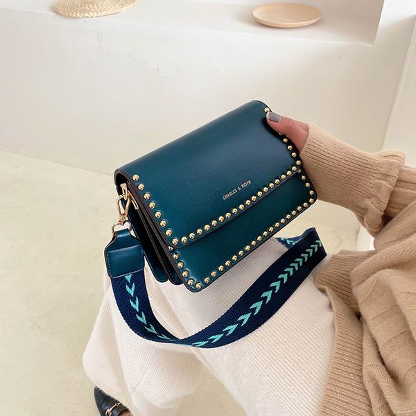 women's shoulder bag 2020 new korean rivet multi-layer diagonal cross bag small square summer wide shoulder strap fashion
women's shoulder bag 2020 new korean rivet multi-layer diagonal cross bag small square summer wide shoulder strap fashion