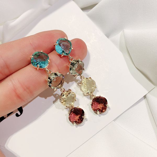2019 fashion jewelry luxury color crystal earrings wedding party earrings for girls gift for woman, Silver
2019 fashion jewelry luxury color crystal earrings wedding party earrings for girls gift for woman, Silver