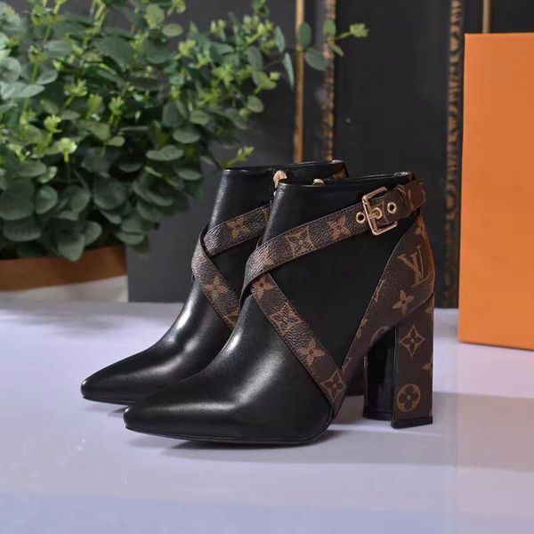 Hot Original Box New Sexy Womens ace designer High Heels Boot Bottom Ankle Winter Real Top Quality Leather Pumps Paris Boots Size 35-40
Hot Original Box New Sexy Womens ace designer High Heels Boot Bottom Ankle Winter Real Top Quality Leather Pumps Paris Boots Size 35-40