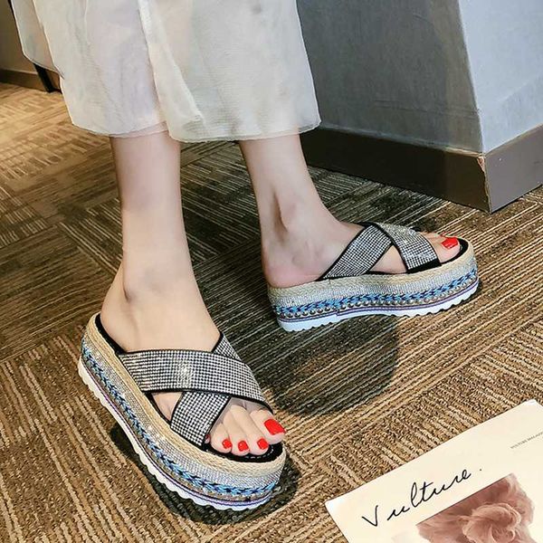 women slippers fashion bling rhinestone ladies sandals summer outdoor beach sequins thick soles muffin shoes female slides, Black
women slippers fashion bling rhinestone ladies sandals summer outdoor beach sequins thick soles muffin shoes female slides, Black