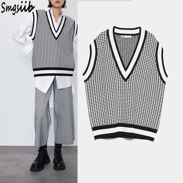 women's sweater fashion autumn splicing vest knitted sweater pullover women's stripe warm in autumn and winter 2019 kore, White;black
women's sweater fashion autumn splicing vest knitted sweater pullover women's stripe warm in autumn and winter 2019 kore, White;black