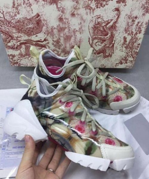 print d-connect sneaker vintage women shoes luxury casual shoes designer women platform sneaker in graffiti leather star party dress shoes, Black
print d-connect sneaker vintage women shoes luxury casual shoes designer women platform sneaker in graffiti leather star party dress shoes, Black