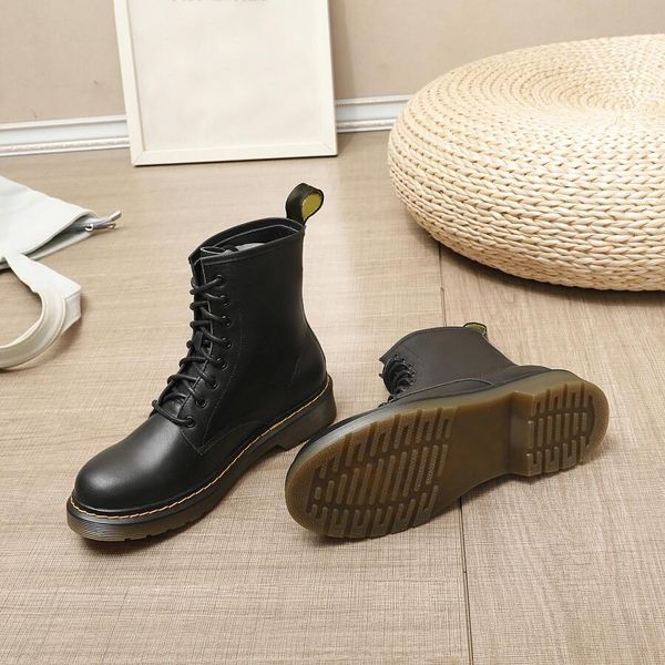 new luxury fashion wild classic martin brown rubber sole 100% genuine leather shoes shoes size35-40 original packaging, Black
new luxury fashion wild classic martin brown rubber sole 100% genuine leather shoes shoes size35-40 original packaging, Black
