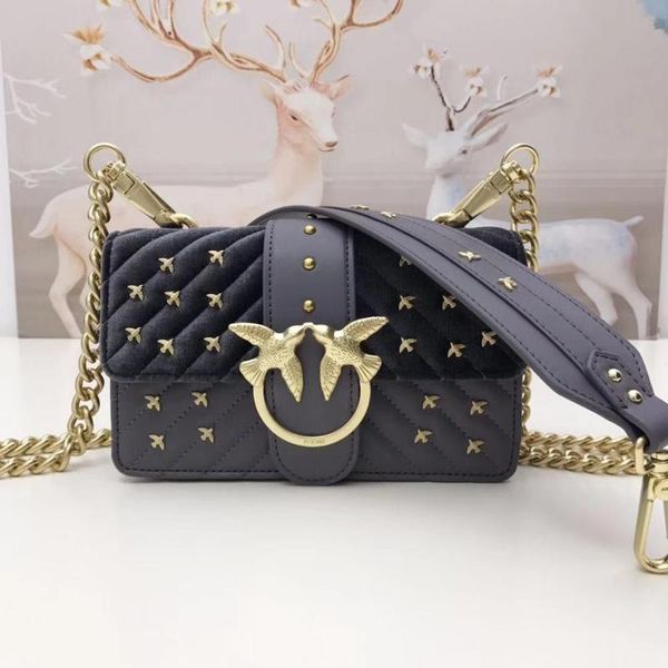 women's genuine leather stitching pleuche rivet handbag flap fashion crossbody bag shoulder bag for party office daily
women's genuine leather stitching pleuche rivet handbag flap fashion crossbody bag shoulder bag for party office daily