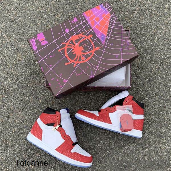 1 high og chicago crystal 1s gym red spider man blue-black white-p basketball shoes sports sneakers 
1 high og chicago crystal 1s gym red spider man blue-black white-p basketball shoes sports sneakers