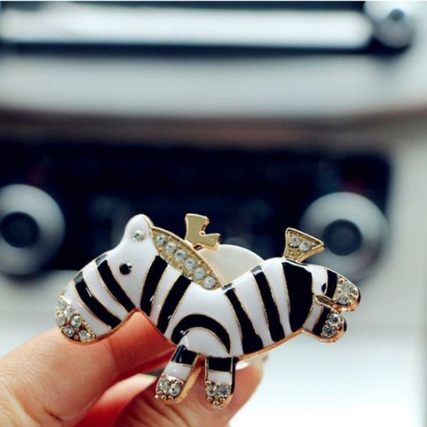 car air freshener cute cartoon air conditioning outlet perfume clip fragrance diffuser butterflies zebra girl flower car decor
car air freshener cute cartoon air conditioning outlet perfume clip fragrance diffuser butterflies zebra girl flower car decor