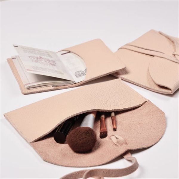 2020 new ladies cosmetic bag fashion simple storage bag korean casual solid color women's cosmetic
2020 new ladies cosmetic bag fashion simple storage bag korean casual solid color women's cosmetic