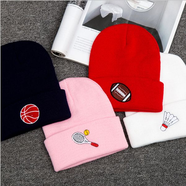 2016 new winter beanies sport hats for women men embroidery hat hip hop ski warm letter knitted hats caps for women and men
2016 new winter beanies sport hats for women men embroidery hat hip hop ski warm letter knitted hats caps for women and men