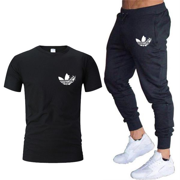sport jogging suits men 2019 autumn running sets men sport suit t shirt+pants 2pc sets gym fitness training breathable tracksuit, Black;blue
sport jogging suits men 2019 autumn running sets men sport suit t shirt+pants 2pc sets gym fitness training breathable tracksuit, Black;blue
