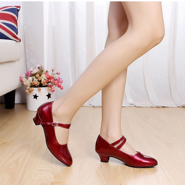 brand new red gold silver black latin dancing shoes women's closed toe salsa shoes party ballroom dancing low heels
brand new red gold silver black latin dancing shoes women's closed toe salsa shoes party ballroom dancing low heels