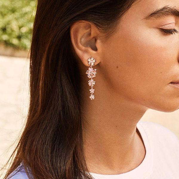 moss flowering stud earrings for 925 sterling silver plated rose gold flower floral long women's stud earrings with box, Golden;silver
moss flowering stud earrings for 925 sterling silver plated rose gold flower floral long women's stud earrings with box, Golden;silver