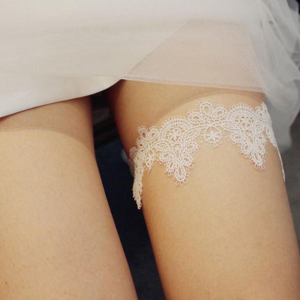 wedding leg garter bridal trim lace crown leg bride leg accessories, White 
wedding leg garter bridal trim lace crown leg bride leg accessories, White