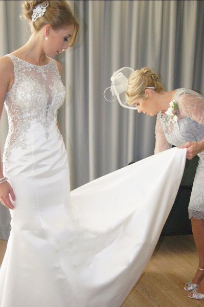 2020 beach mermaid wedding dresses backless satin lace appliqued summer see through bridal gowns with beading boho wedding gowns, White
2020 beach mermaid wedding dresses backless satin lace appliqued summer see through bridal gowns with beading boho wedding gowns, White