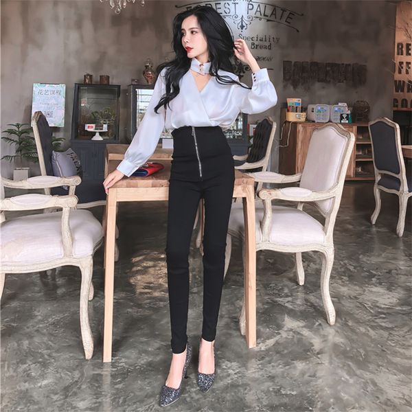 spring and autumn two-piece suit womens 2020 new korean style elegant halter long-sleeved shirt high waist pants, Black;white
spring and autumn two-piece suit womens 2020 new korean style elegant halter long-sleeved shirt high waist pants, Black;white