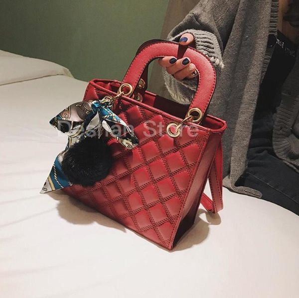 европейская мода женский tote сумка 2018. новое качество pu кожа женская сумка лента для волос шарика плеча сумки
европейская мода женский tote сумка 2018. новое качество pu кожа женская сумка лента для волос шарика плеча сумки