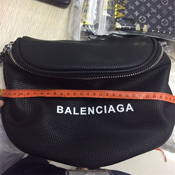 De igner wai t bag women cro body bag with cla ic letter new arrival fa hion houlder bag
De igner wai t bag women cro body bag with cla ic letter new arrival fa hion houlder bag