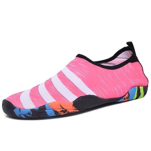 couple swimming shoes 2020 summer men's beach shoes ladies anti-skid wading soft bottom beach walking casual
couple swimming shoes 2020 summer men's beach shoes ladies anti-skid wading soft bottom beach walking casual