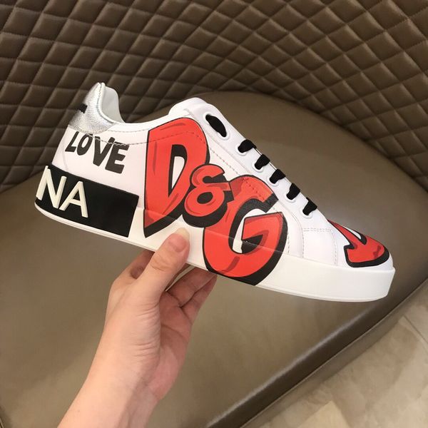 printed classic love crown desgin men's casual shoe real leather outdoor sports shoes men fashion lace up sneakers for man with box 38, Black
printed classic love crown desgin men's casual shoe real leather outdoor sports shoes men fashion lace up sneakers for man with box 38, Black