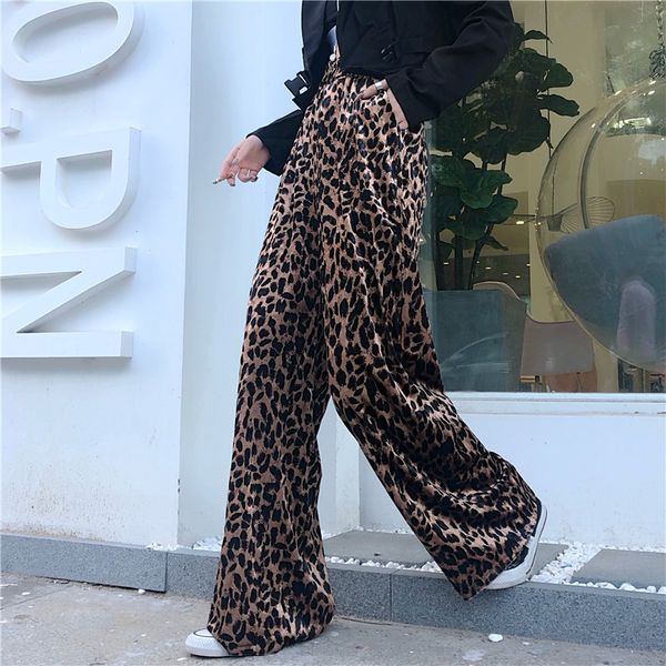 plus size loose high waistband straight velvet long pant women streetwear leopard sweatpant jogger workout contrast trouser, Black;white
plus size loose high waistband straight velvet long pant women streetwear leopard sweatpant jogger workout contrast trouser, Black;white