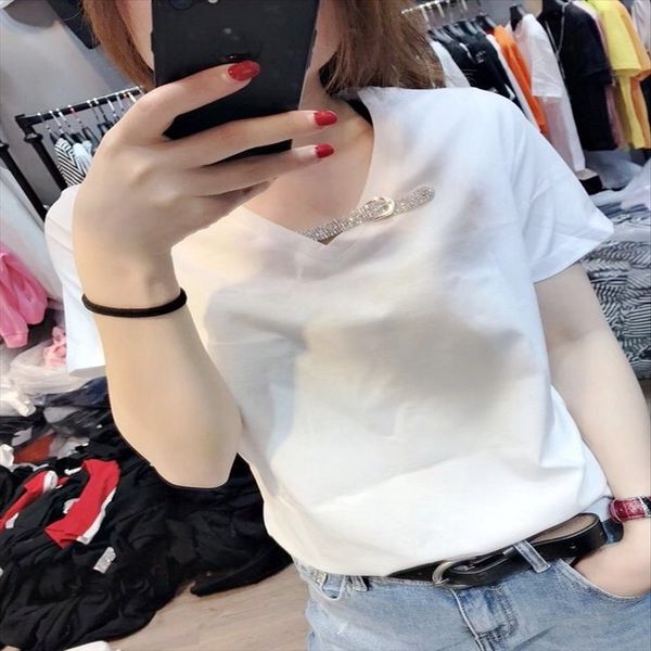 2020 bright diamond ring buckle half sleeve t-shirt diamond ring mercerized cotton mercerized cotton v-neck t-shirt women all-match duan xiu, White
2020 bright diamond ring buckle half sleeve t-shirt diamond ring mercerized cotton mercerized cotton v-neck t-shirt women all-match duan xiu, White