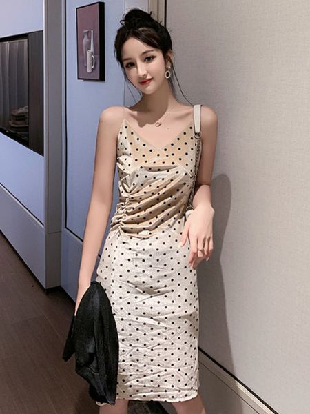 2020 autumn and summer new french strap split dress long-sleeved knitted jacket ladies style two-piece women, White;black
2020 autumn and summer new french strap split dress long-sleeved knitted jacket ladies style two-piece women, White;black