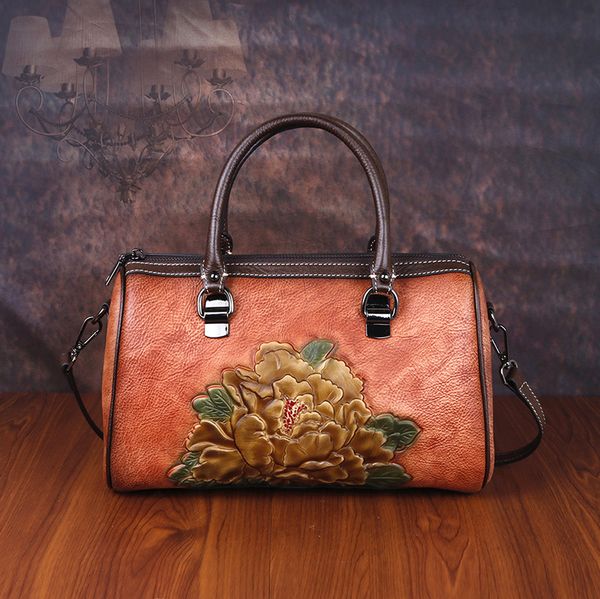 2020new retro leather women's bag pillow women's bag ethnic flower shoulder embossed handmade messenger women
2020new retro leather women's bag pillow women's bag ethnic flower shoulder embossed handmade messenger women
