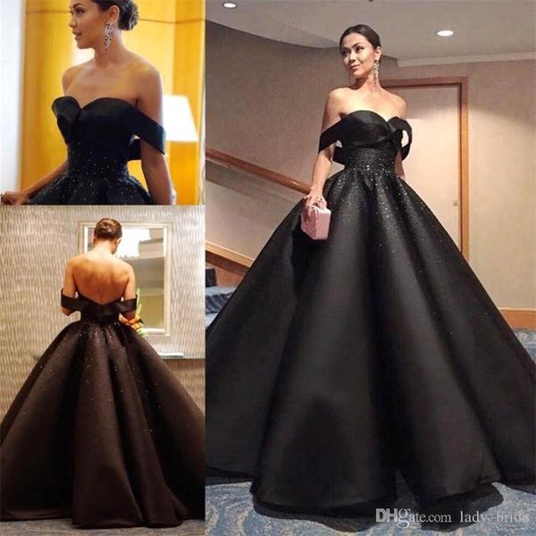 2020 с плеча атласные платья quinceanera ruched бисером бальные платья длина пола пром партии принцессы платье, Blue;red
2020 с плеча атласные платья quinceanera ruched бисером бальные платья длина пола пром партии принцессы платье, Blue;red