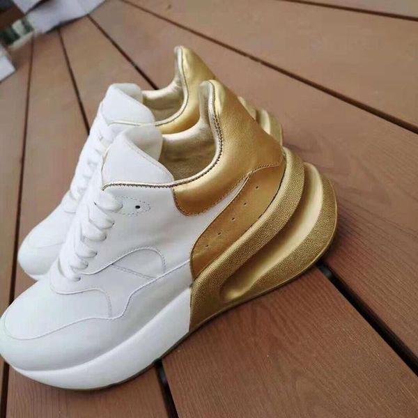 new season designer shoes fashion luxury women shoes men's leather lace up platform oversized sole sneakers white black casual shoes
new season designer shoes fashion luxury women shoes men's leather lace up platform oversized sole sneakers white black casual shoes