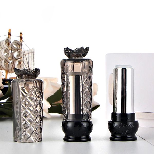 pineapple shaped empty plastic lipstick tube 12.1mm lip balm containers travel lip rouge case
pineapple shaped empty plastic lipstick tube 12.1mm lip balm containers travel lip rouge case