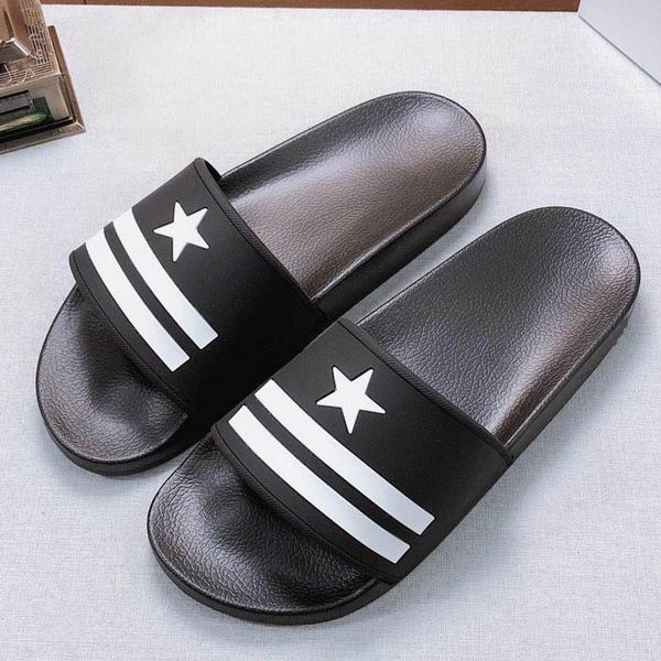 мужчина / женщина тапочки сандалии дизайнерская обувь горки дизайнерская обувь дизайн в стиле животных huaraches вьетнамки с коробкой размер, Black;red 
мужчина / женщина тапочки сандалии дизайнерская обувь горки дизайнерская обувь дизайн в стиле животных huaraches вьетнамки с коробкой размер, Black;red