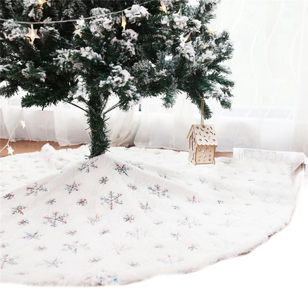 luxury snowflakes embroidery christmas tree skirts faux fur xmas tree skirt floor mat new year gift home decorations
luxury snowflakes embroidery christmas tree skirts faux fur xmas tree skirt floor mat new year gift home decorations