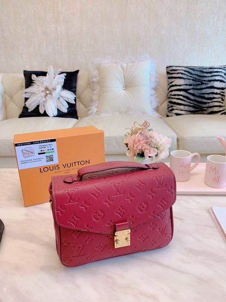 purses totes handbags women female shoulder bag crossbody messenger with box gifts
purses totes handbags women female shoulder bag crossbody messenger with box gifts