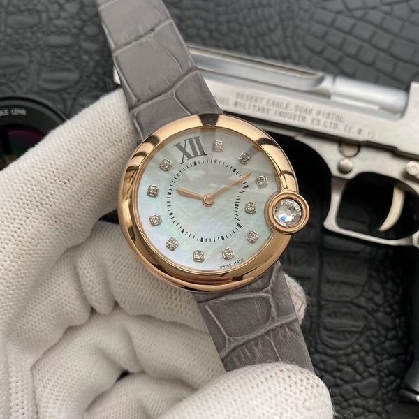 wholesale fashion lady watches 36mm pearl shell dail leather strap designer watches two needles quartz movement watche, Slivery;brown
wholesale fashion lady watches 36mm pearl shell dail leather strap designer watches two needles quartz movement watche, Slivery;brown