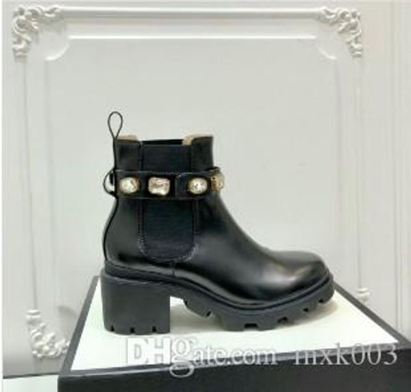 autumn winter 2019 new style genuine leather high heels ankle boots women chunky crystal martin boots black bnm01
autumn winter 2019 new style genuine leather high heels ankle boots women chunky crystal martin boots black bnm01