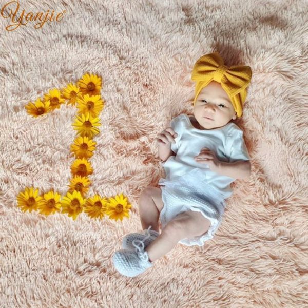 banda 2020 new arrival turban fashion 5'' hair bows headband for kids headwrap textured fabric elastic diy girls hair accessories, Slivery;white
banda 2020 new arrival turban fashion 5'' hair bows headband for kids headwrap textured fabric elastic diy girls hair accessories, Slivery;white