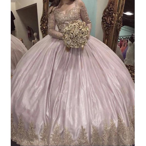 2020 fashion gold lace blush quinceanera prom dresses long illusion sleeves beadeds tulle ball gown party sweet 16 dress, Blue;red
2020 fashion gold lace blush quinceanera prom dresses long illusion sleeves beadeds tulle ball gown party sweet 16 dress, Blue;red
