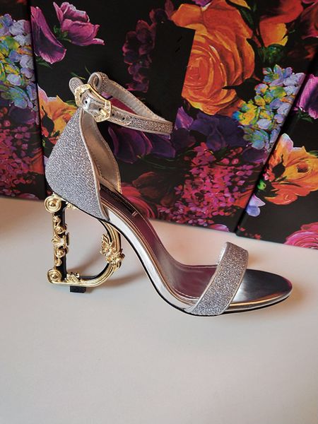 2019 luxury de igner heel hoe woman pointed toe hoe high heel nude real leather pointed toe pump dre hoe with yu190413
2019 luxury de igner heel hoe woman pointed toe hoe high heel nude real leather pointed toe pump dre hoe with yu190413