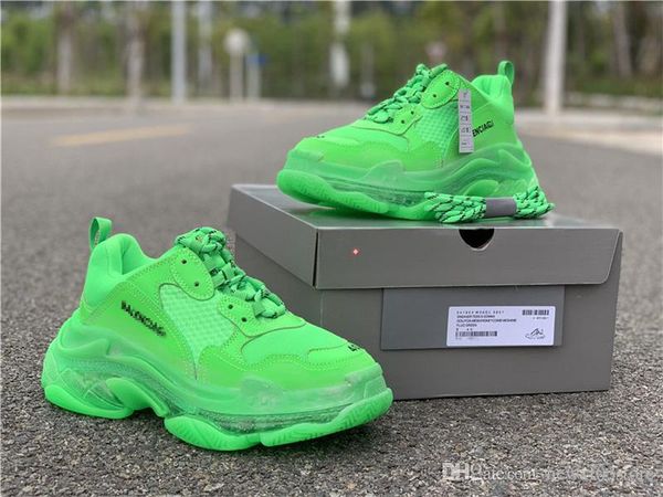 19balenciaga triple neaker triple green brand new with original box
19balenciaga triple neaker triple green brand new with original box