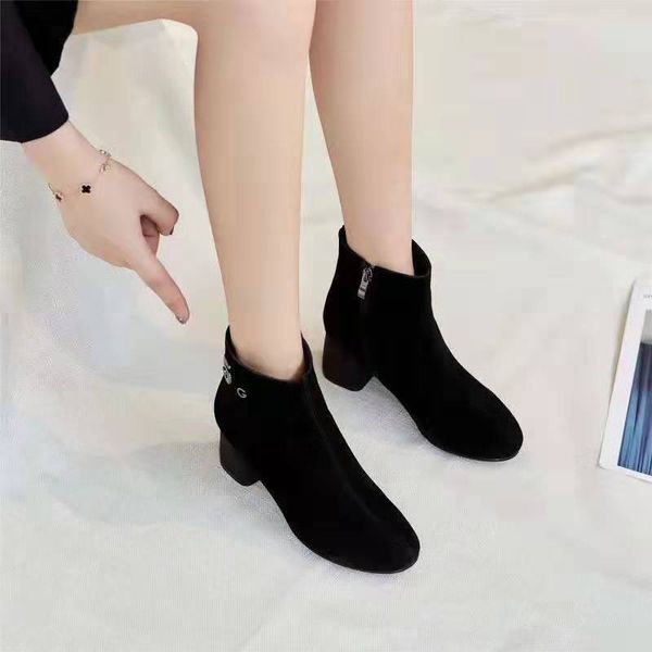 shoes zipper med heel boots boots-women booties ladies luxury designer platform winter footwear rubber 2019 fashion, Black
shoes zipper med heel boots boots-women booties ladies luxury designer platform winter footwear rubber 2019 fashion, Black