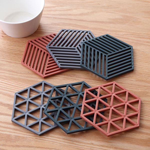 hollow chic silicone cup hexagon mats pad heat-insulated bowl placemat home decor deskeco-friendly japanese simple
hollow chic silicone cup hexagon mats pad heat-insulated bowl placemat home decor deskeco-friendly japanese simple